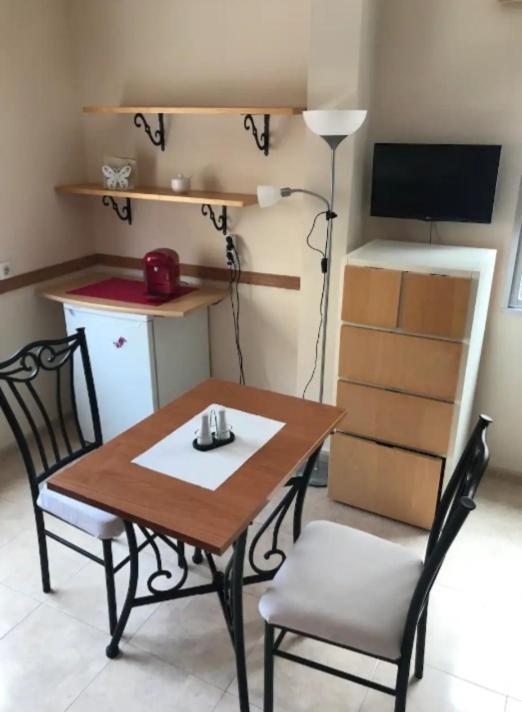 Apartamentos Real 81 Estepona Bagian luar foto